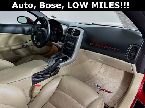 Used 2005 Chevrolet Corvette Coupe w/ Preferred Equipment Group image 26
