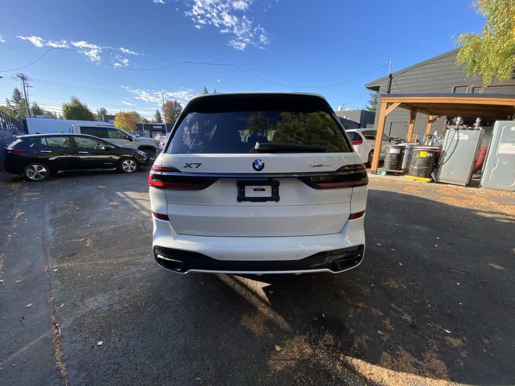 Used 2025 BMW X7 xDrive40i w/ Executive Package AWD/4WD image 5