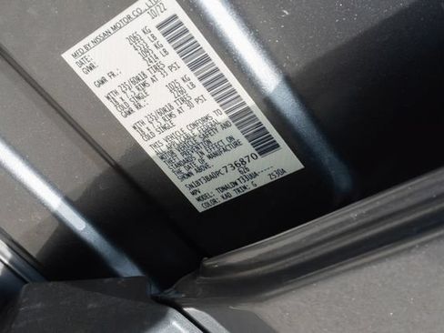 Used 2023 Nissan Rogue SV FWD image 7