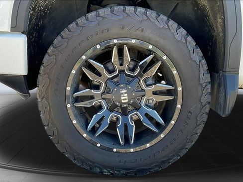 Used 2019 GMC Sierra 1500 AT4 w/ Off Road Performance Package AWD/4WD image 38