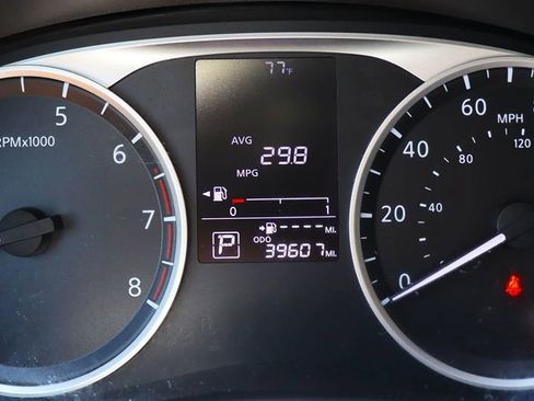 Used 2024 Nissan Versa S w/ Trunk Package FWD image 41
