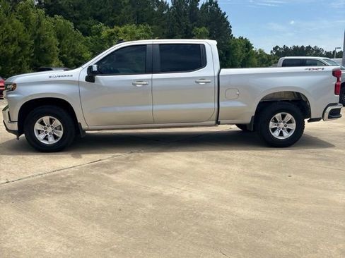 Used 2021 Chevrolet Silverado 1500 LT AWD/4WD image 2