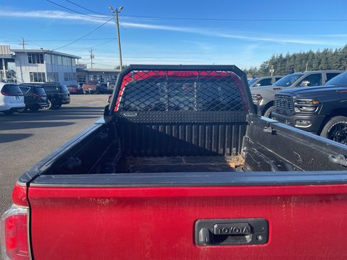 Used 2023 Toyota Tacoma 4x4 Access Cab image 2