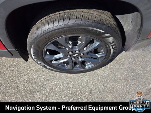 Used 2021 Chevrolet Traverse RS FWD image 13