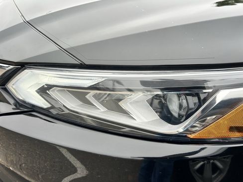 Certified 2022 Nissan Altima 2.5 SV image 8