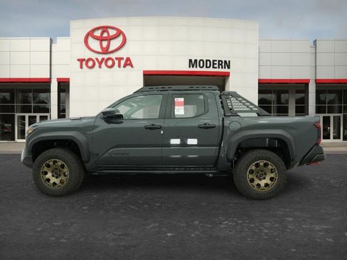New 2026 Toyota Tacoma 4x4 Double Cab Hybrid image 5