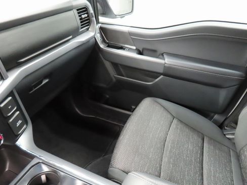 Used 2025 Ford F150 XLT w/ Equipment Group 302A MID image 29