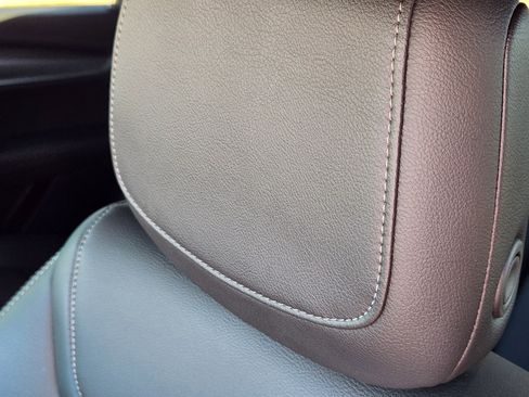 Certified 2026 Cadillac XT5 Luxury image 15