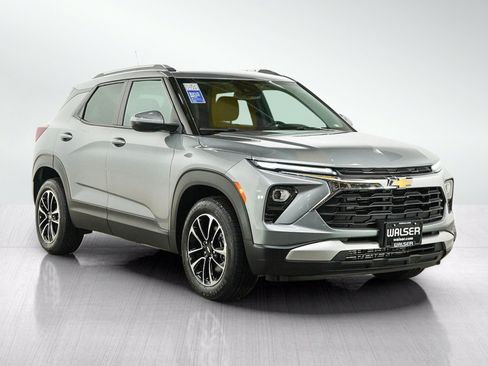 Used 2024 Chevrolet TrailBlazer LT w/ Convenience Package FWD image 7