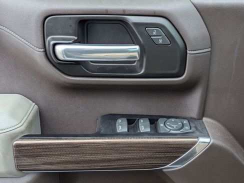 Used 2019 Chevrolet Silverado 1500 RST w/ All-Star Edition image 12