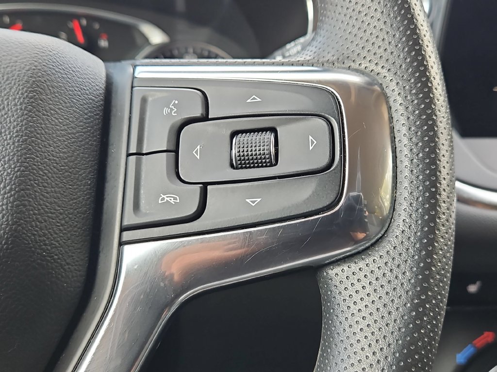 Used 2025 Chevrolet Blazer LT FWD image 22