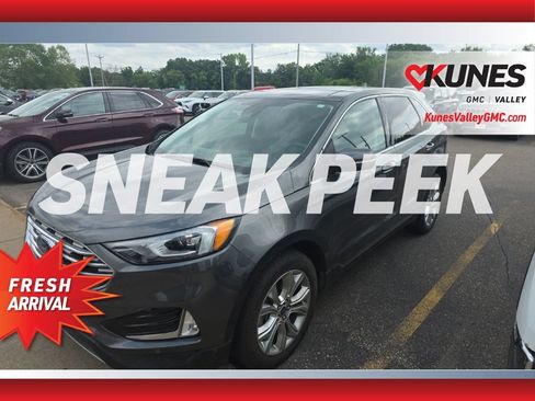 Used 2020 Ford Edge Titanium w/ Class II Trailer Tow Package AWD/4WD image 2