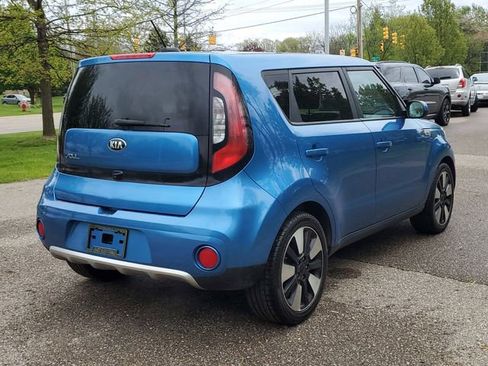 Used 2018 Kia Soul + FWD image 4