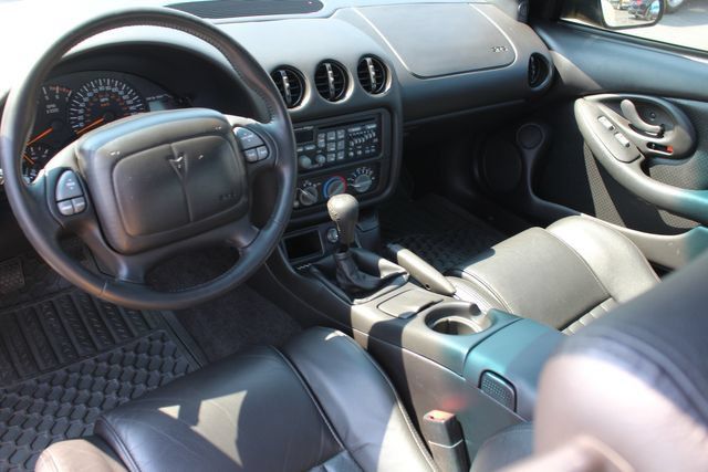 Used 2002 Pontiac Firebird Trans Am RWD image 32