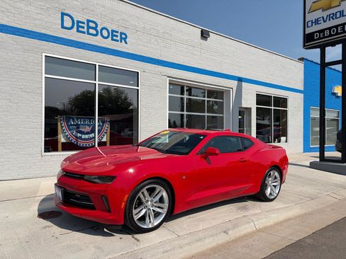 Used 2017 Chevrolet Camaro LT RWD image 1