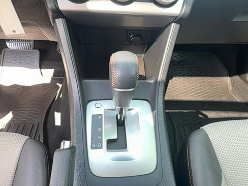 Used 2017 Subaru Crosstrek 2.0i Premium w/ Moonroof Package AWD/4WD image 18