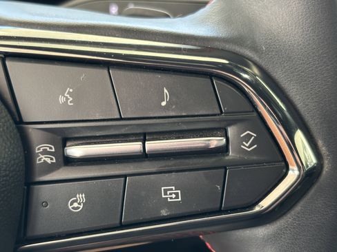 Used 2025 Chevrolet Equinox RS w/ Safety and Technology Package FWD image 12