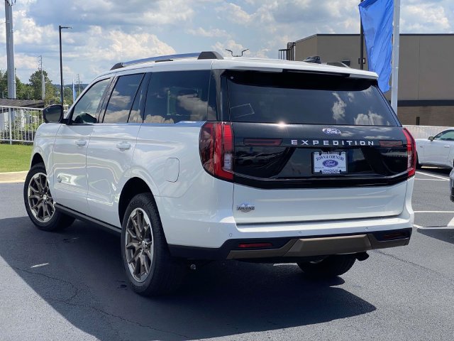 New 2026 Ford Expedition King Ranch AWD/4WD image 4