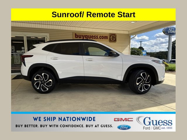 Used 2024 Chevrolet Trax RS w/ Sunroof Package FWD image 1