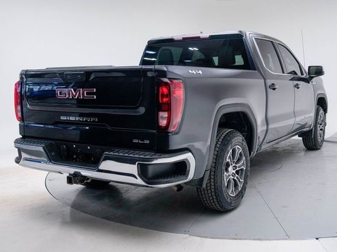 Used 2022 GMC Sierra 1500 SLE image 10