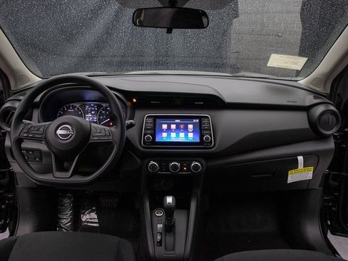 New 2025 Nissan Kicks Play S image 21