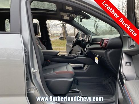 New 2026 Chevrolet Equinox RS w/ LPO, Floor Liner Package image 17