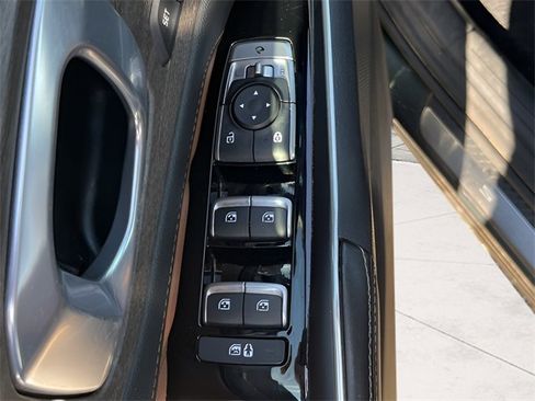 Used 2022 Kia Sorento SX Prestige w/ Rust Color Package image 16