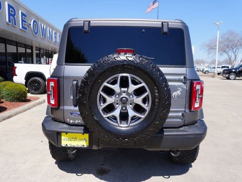 Certified 2025 Ford Bronco Badlands image 5