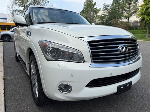 Used 2013 INFINITI QX56 4WD w/ Deluxe Touring Pkg image 23