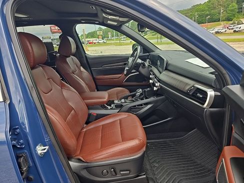 Used 2023 Kia Telluride EX w/ EX Captain's Chair Package FWD image 22