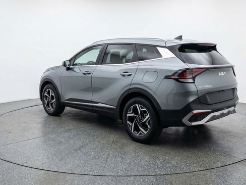 Used 2025 Kia Sportage LX image 6
