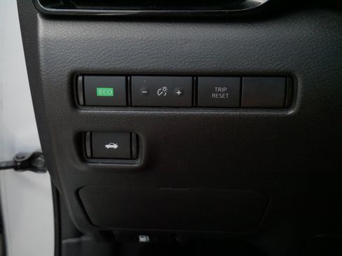 Used 2021 Nissan Sentra SV FWD image 27