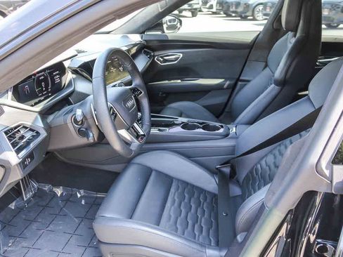 Used 2023 Audi RS e-tron GT w/ Carbon Performance Package AWD/4WD image 18