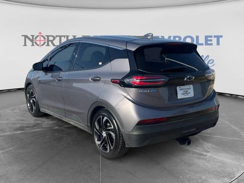 Certified 2022 Chevrolet Bolt LT w/ Infotainment Package FWD image 5