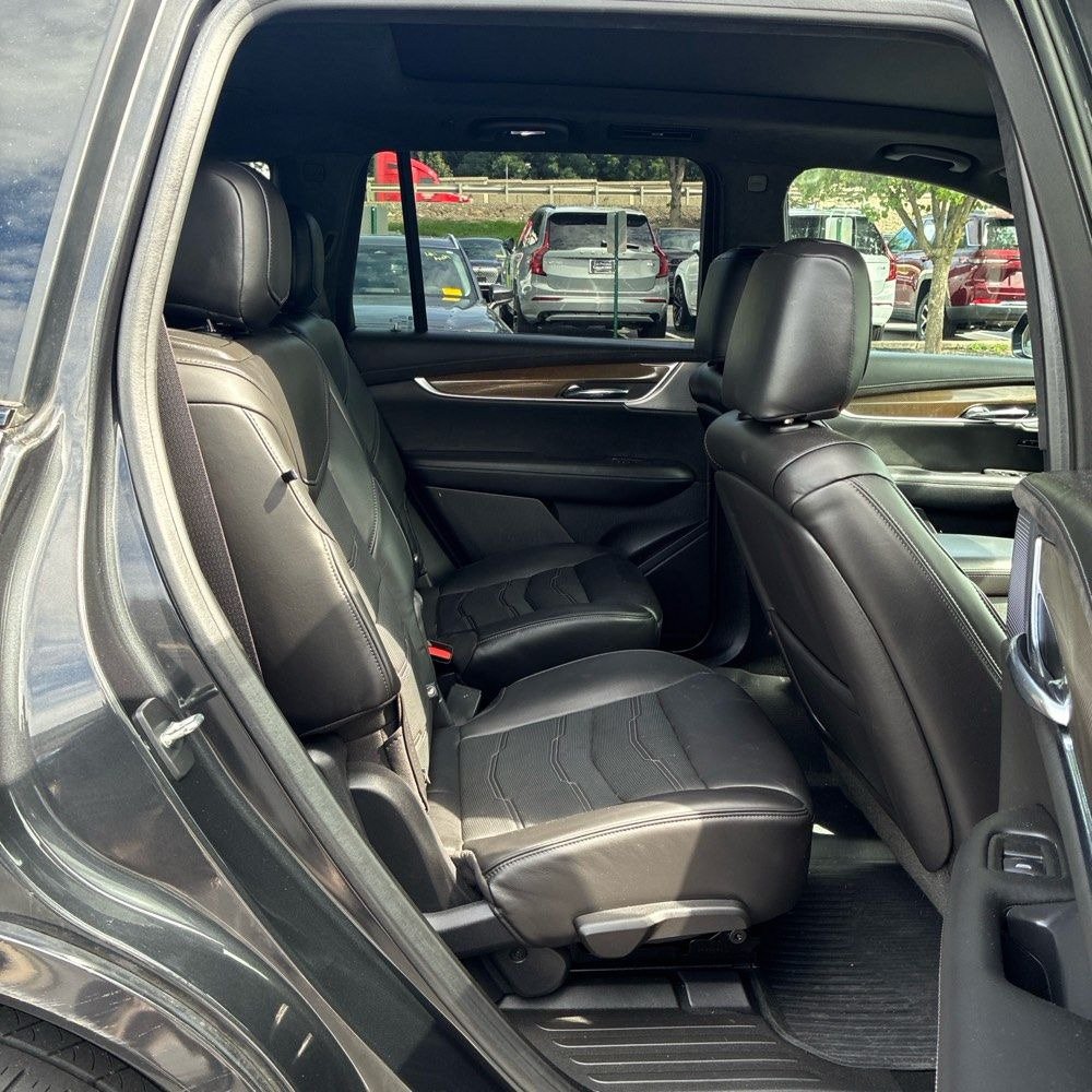 Used 2020 Cadillac XT6 Sport w/ Platinum Package AWD/4WD image 16