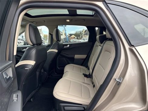 Used 2020 Ford Escape SE Sport image 14