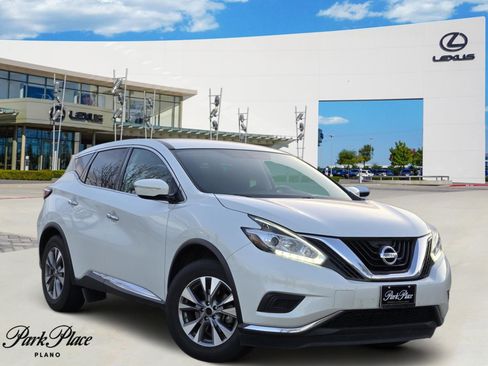 Used 2015 Nissan Murano S image 1