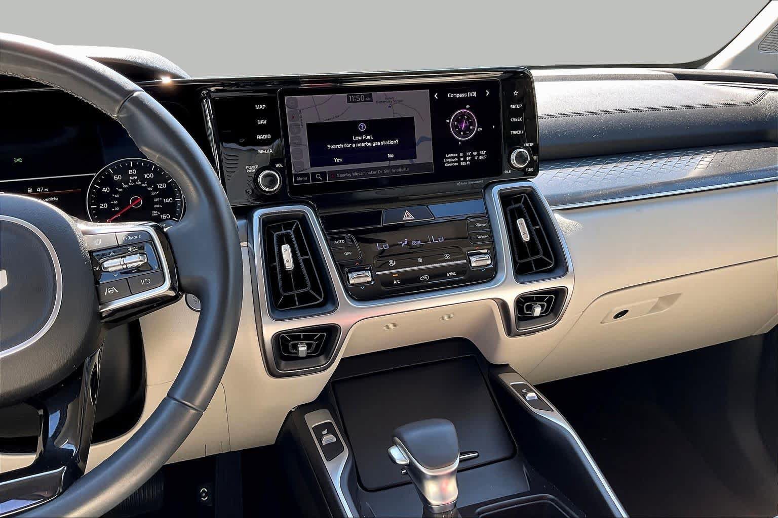 Used 2023 Kia Sorento S FWD image 7