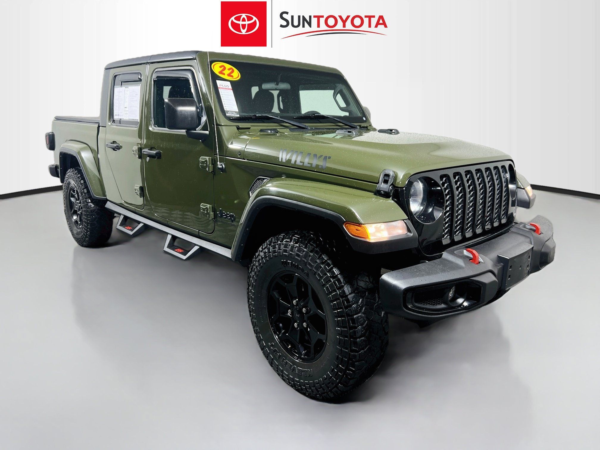 Used 2022 Jeep Gladiator Sport AWD/4WD image 1