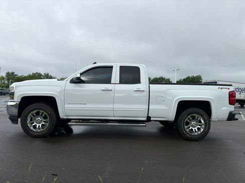 Used 2017 Chevrolet Silverado 1500 LT w/ All Star Edition AWD/4WD image 12
