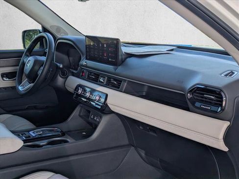 Certified 2026 Honda Pilot Elite image 24