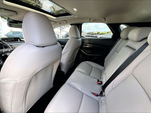 Used 2025 MAZDA CX-30 AWD 2.5 S w/ Preferred Package image 16