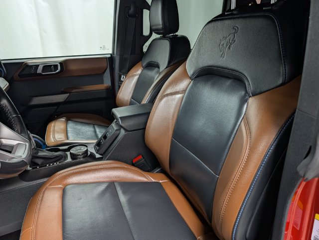 Used 2022 Ford Bronco Outer Banks w/ Sasquatch Package AWD/4WD image 10