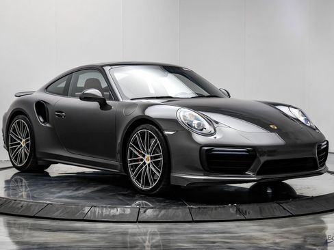 Used 2017 Porsche 911 Turbo image 19