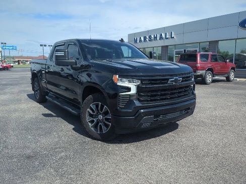 Used 2022 Chevrolet Silverado 1500 RST AWD/4WD image 2
