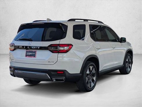 Certified 2026 Honda Pilot Elite image 5