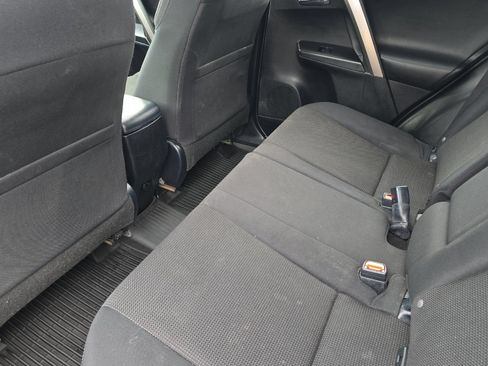Used 2017 Toyota RAV4 XLE w/ All Weather Liner Package AWD/4WD image 9