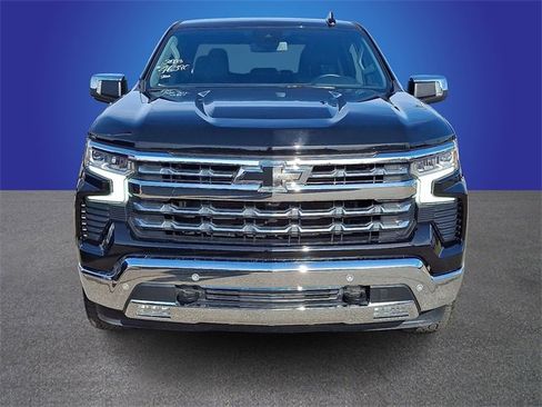 Used 2023 Chevrolet Silverado 1500 LTZ w/ Z71 Off-Road Package image 2
