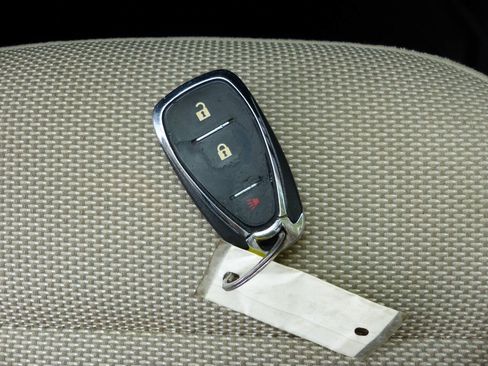 Used 2022 Chevrolet Traverse LS AWD/4WD image 48