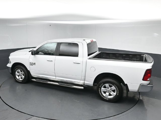 Used 2021 RAM 1500 Classic SLT AWD/4WD image 45